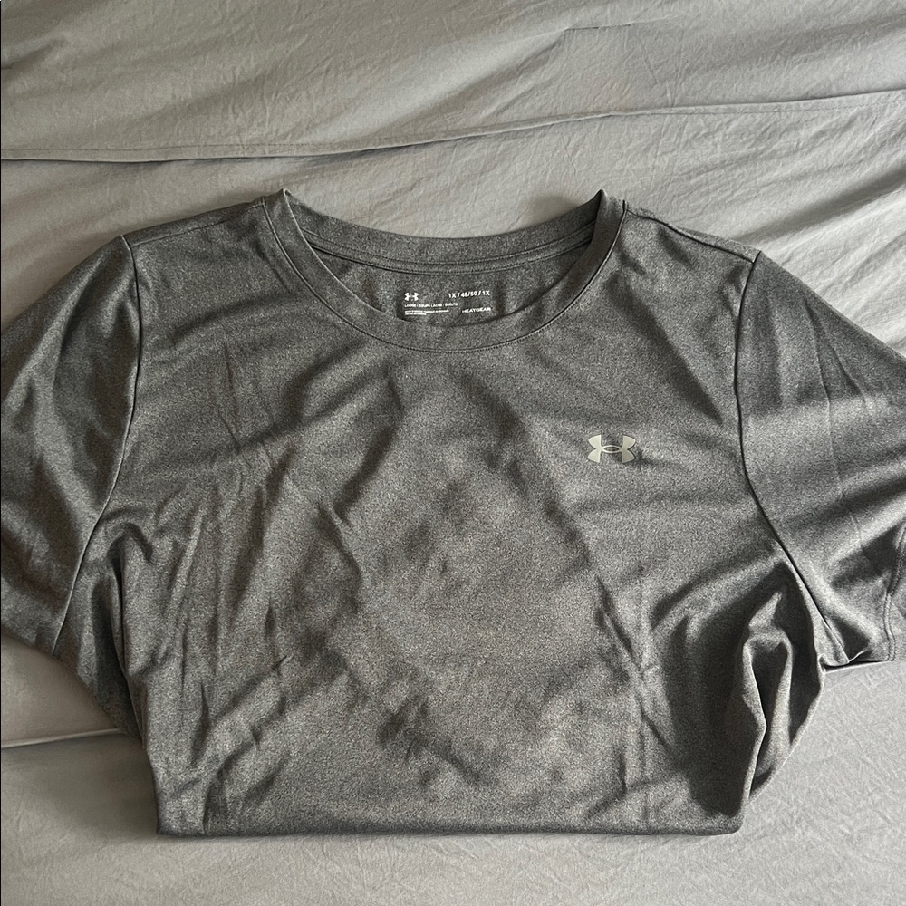 Under Armour Women's Charcoal Short Sleeve Tee
